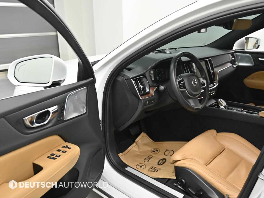 Volvo S60 — photo 11