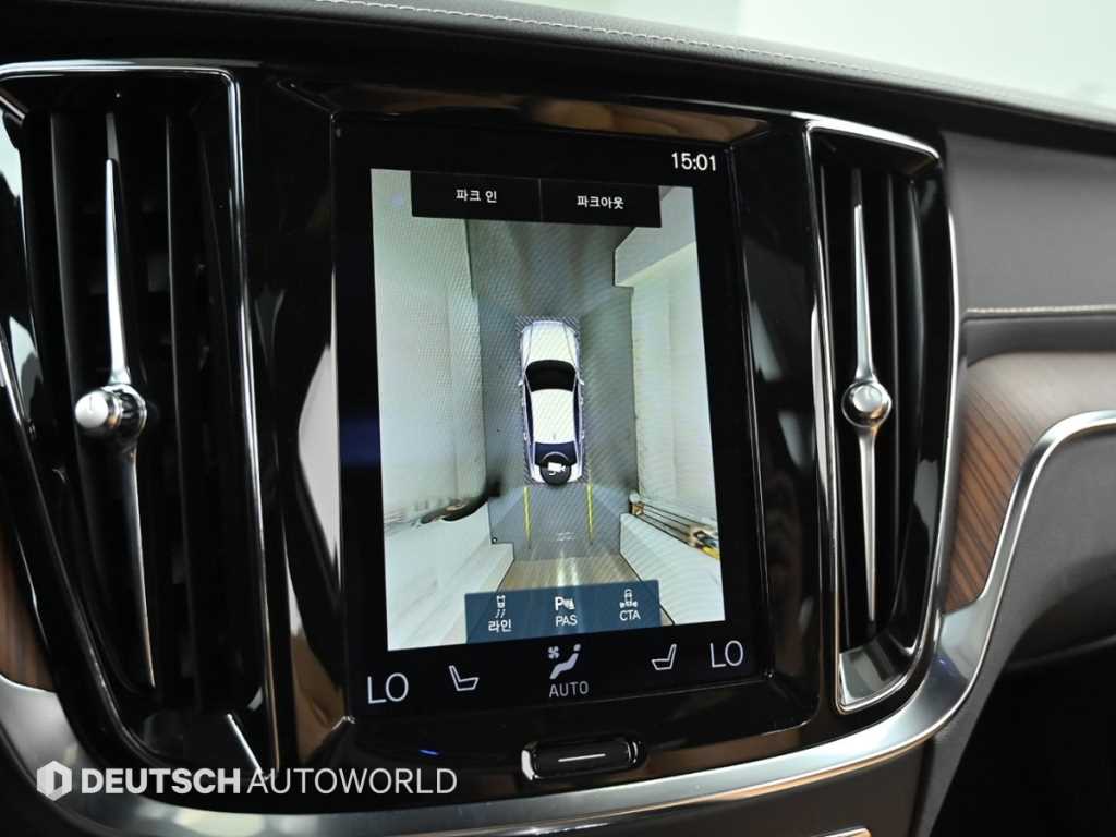 Volvo S60 — photo 15