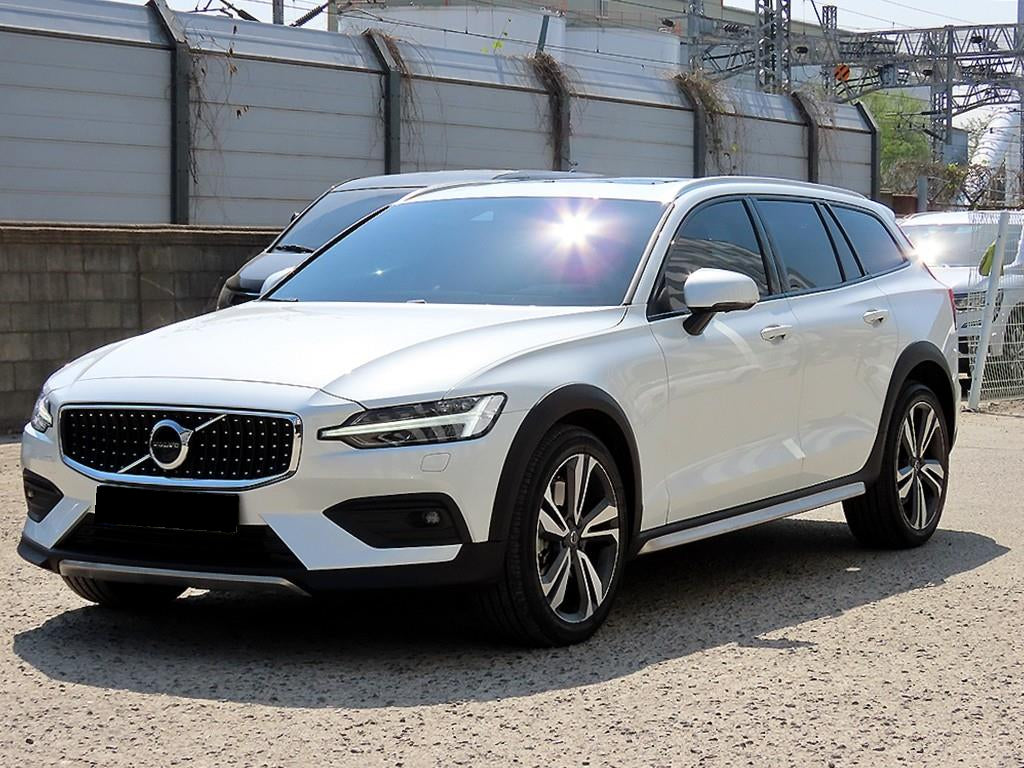 Volvo V60 — photo 02