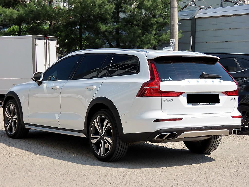 Volvo V60 — photo 03