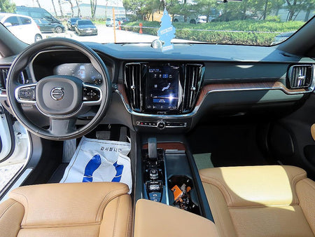 Volvo V60 — photo 07