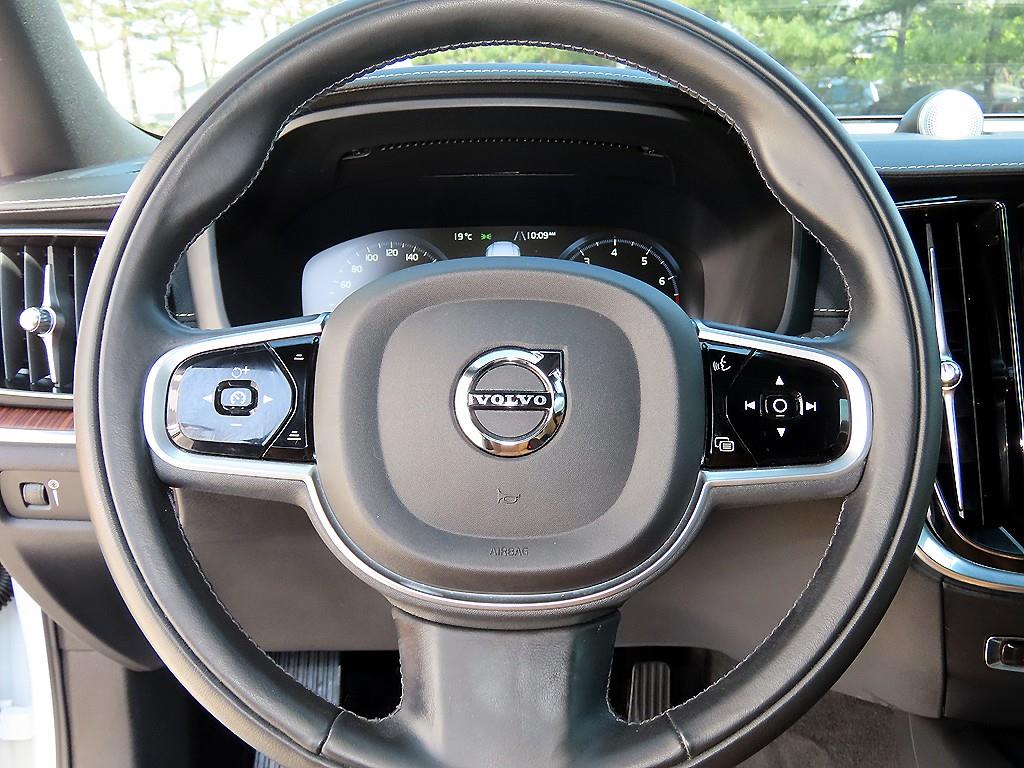 Volvo V60 — photo 08