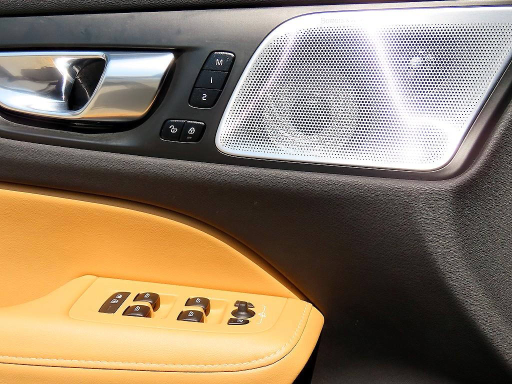 Volvo V60 — photo 12