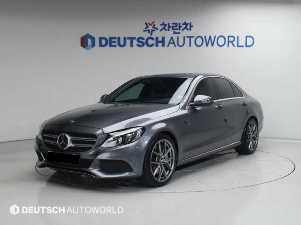 Mercedes-Benz C-Class — photo 01