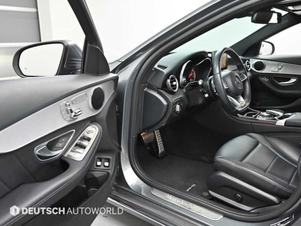 Mercedes-Benz C-Class — photo 11