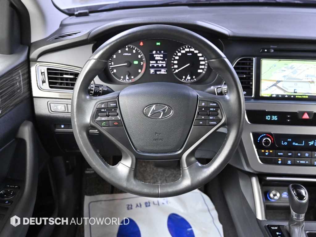 Hyundai Sonata — photo 13
