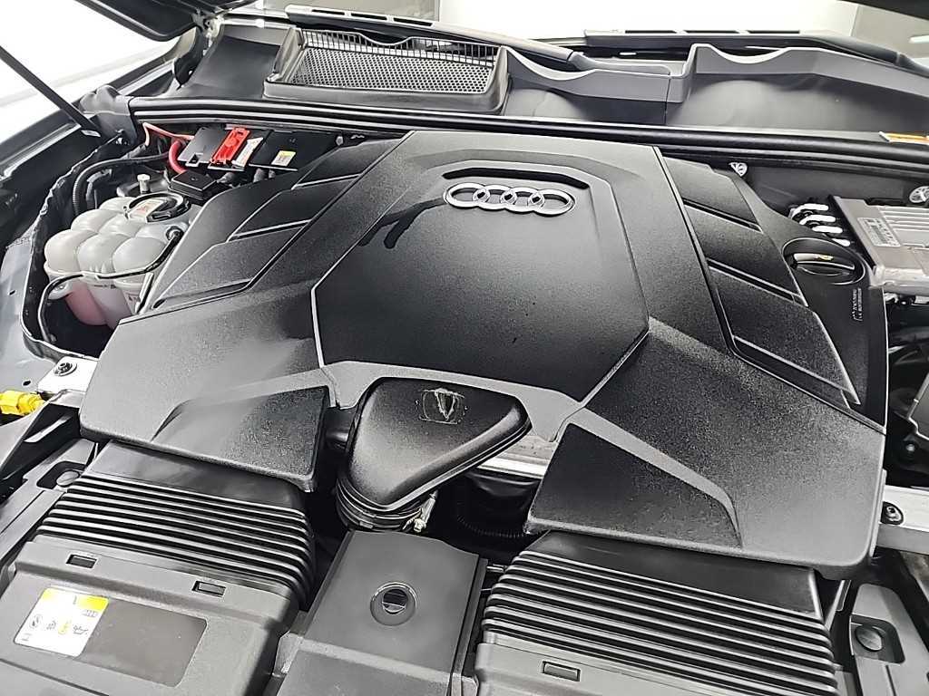 Audi Q7 — photo 05
