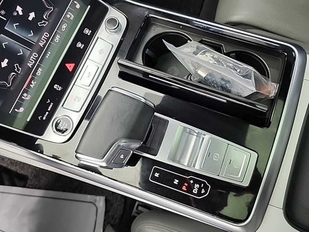 Audi Q7 — photo 08