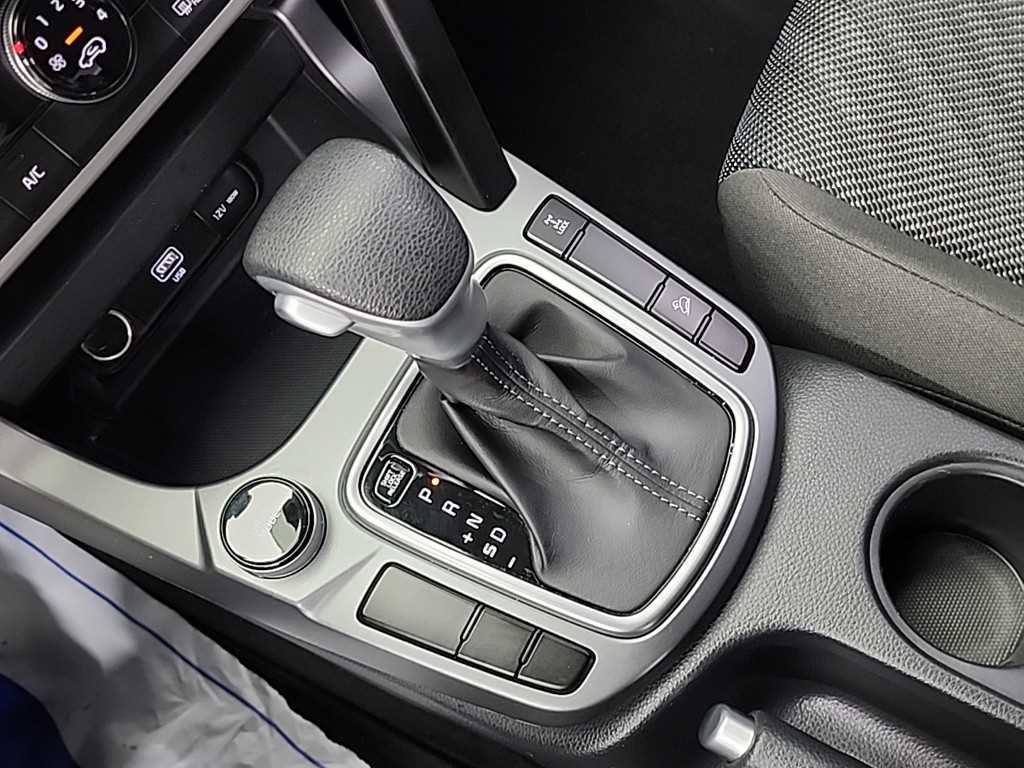 Kia Seltos — photo 08