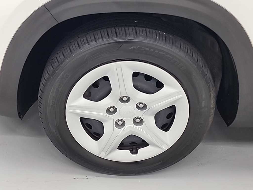 Kia Seltos — photo 17