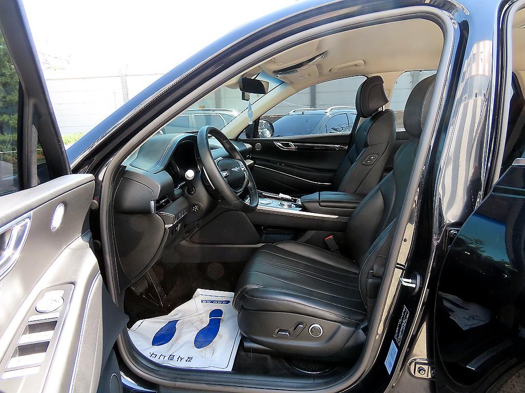 Genesis GV80 — photo 05