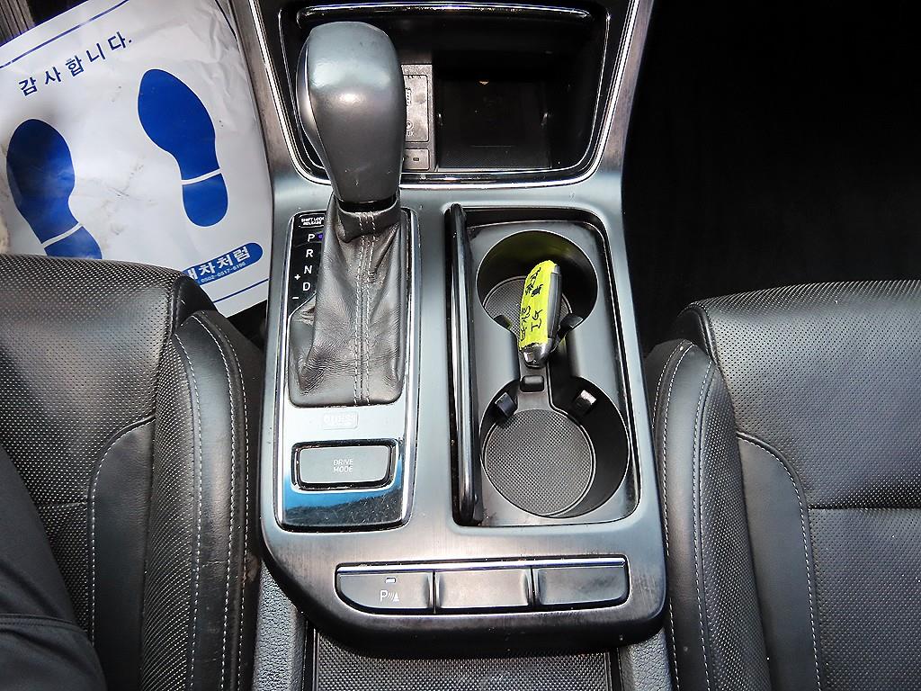 Hyundai Grandeur — photo 10