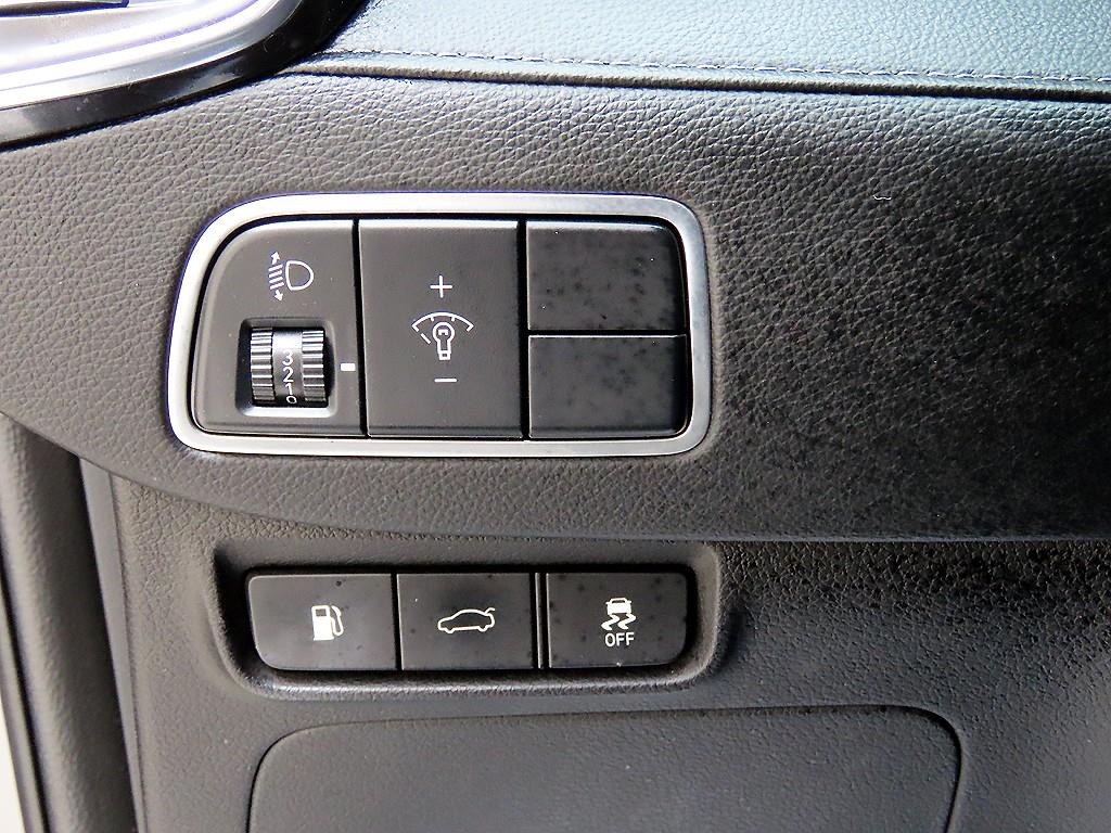 Hyundai Grandeur — photo 12