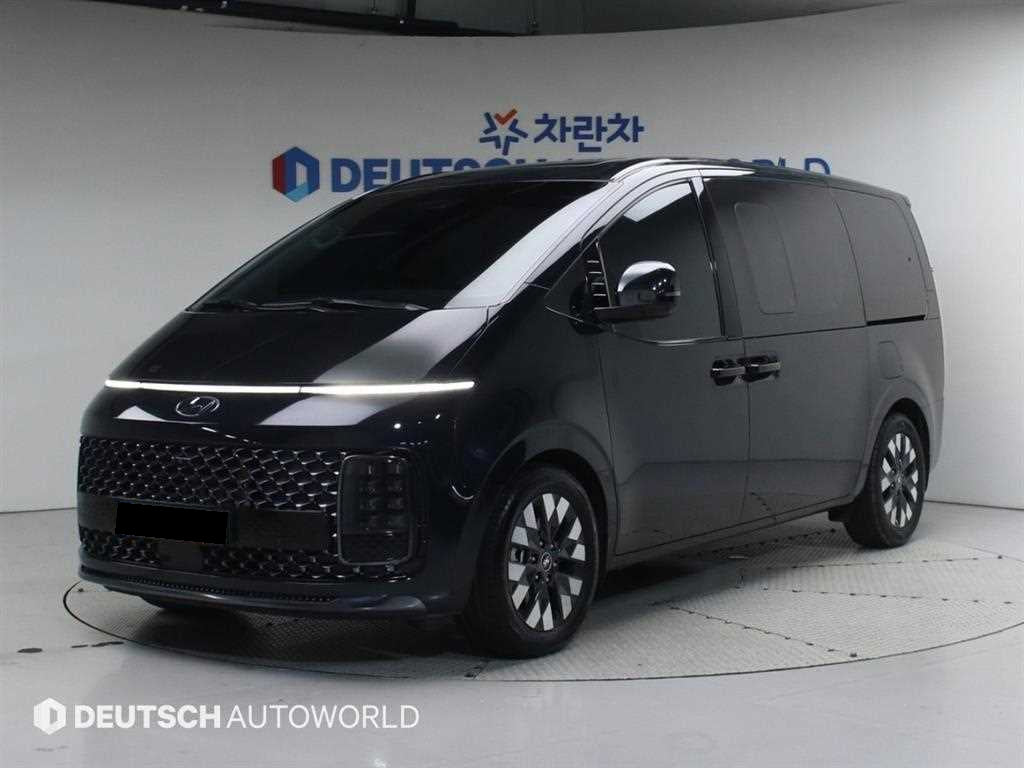 Hyundai Staria — photo 01