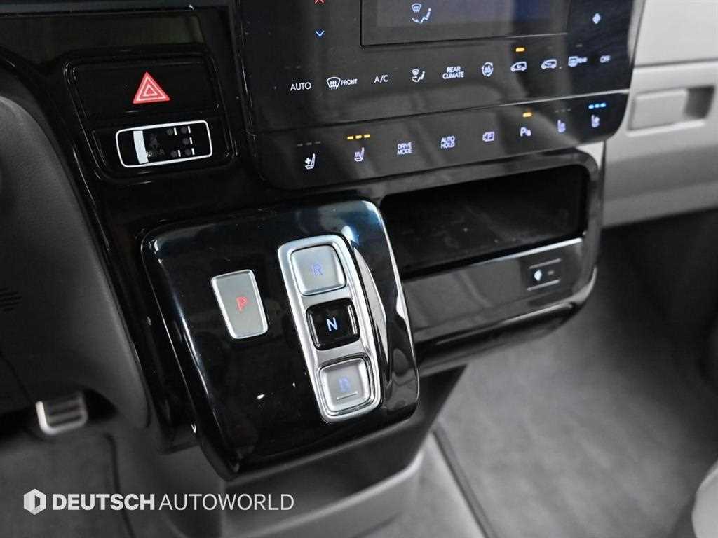 Hyundai Staria — photo 09