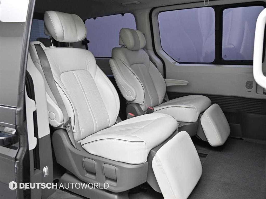 Hyundai Staria — photo 12