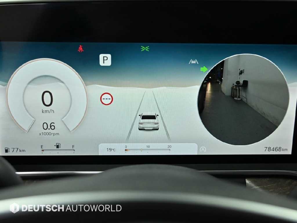 Genesis G90 — photo 08