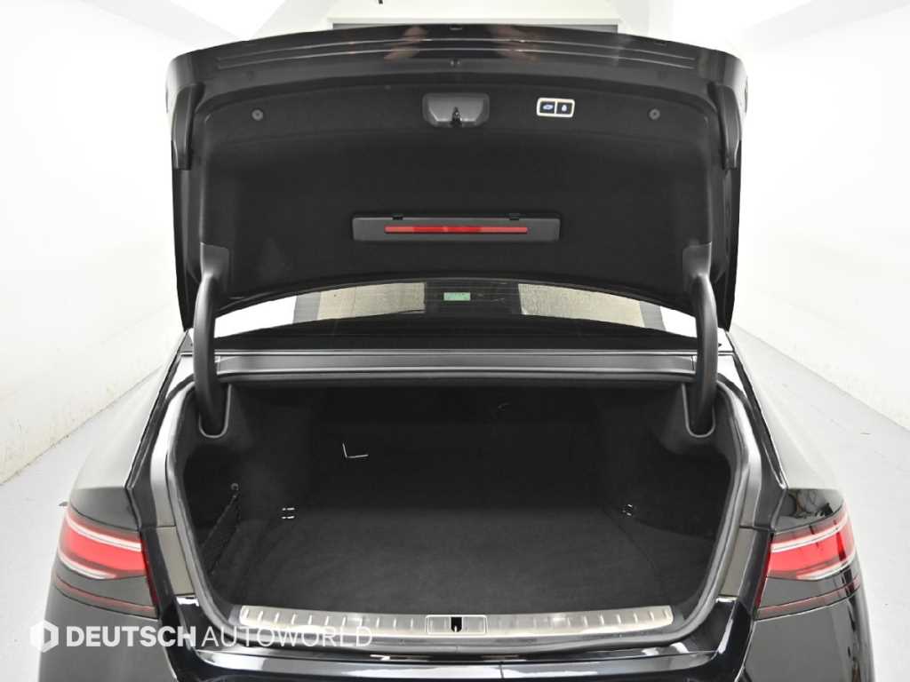 Genesis G90 — photo 19