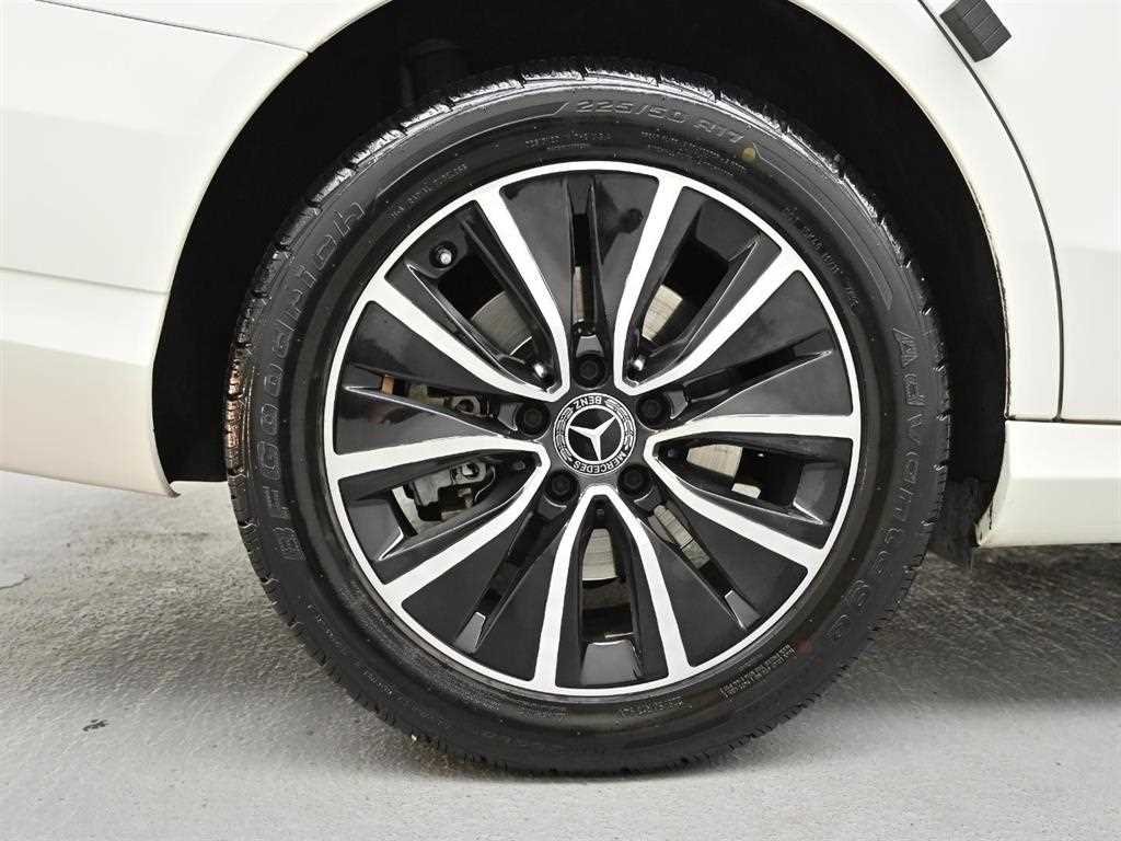 Mercedes-Benz C-Class — photo 05