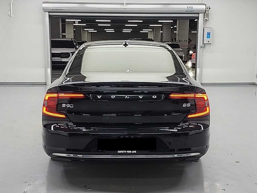 Volvo S90 — photo 03