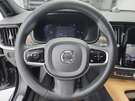 Volvo S90 — photo 09