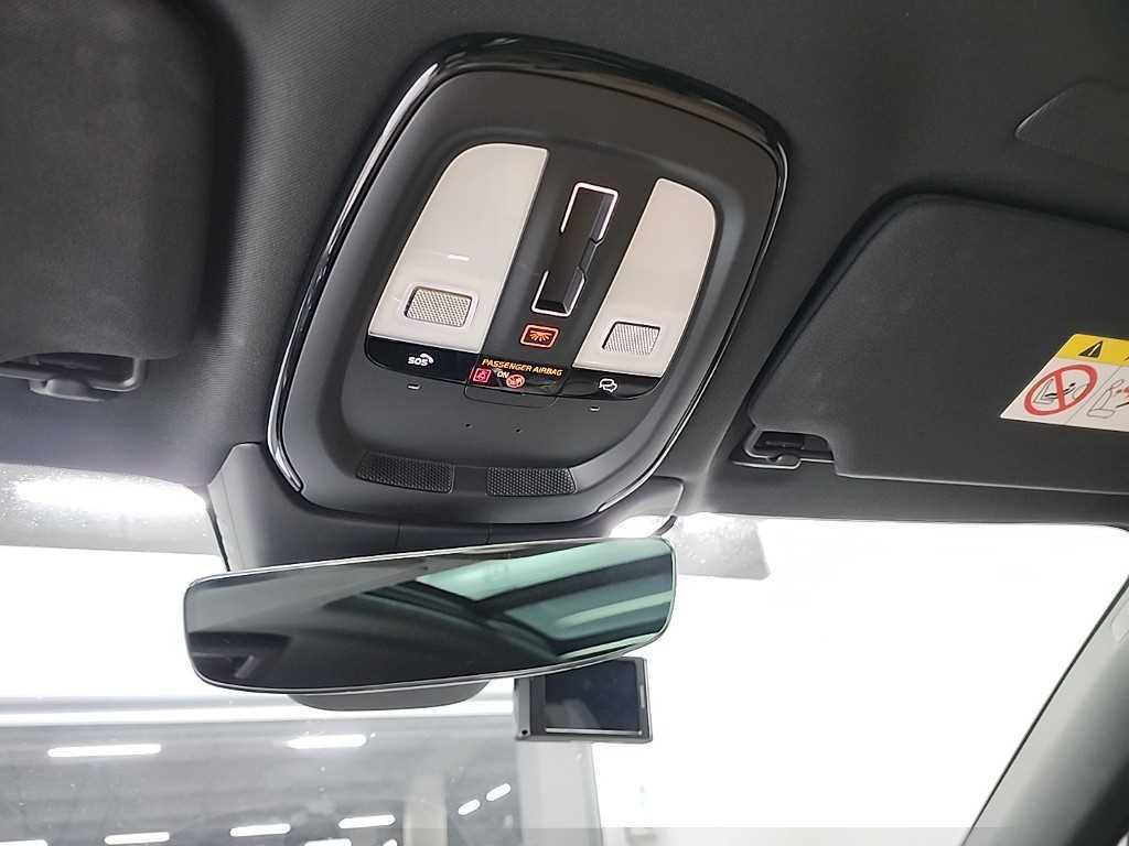 Volvo S90 — photo 18