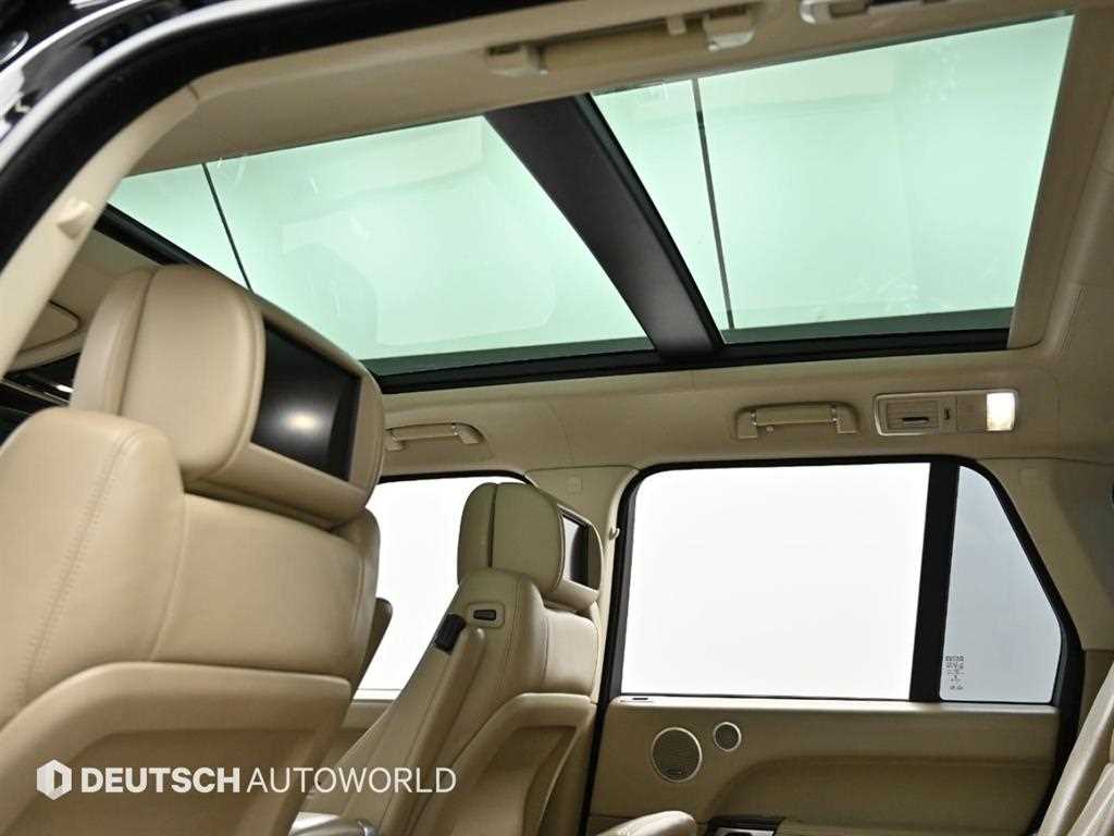 Land Rover Range Rover — photo 18