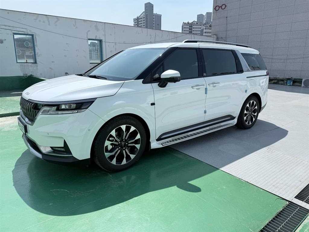 Kia Carnival — photo 03