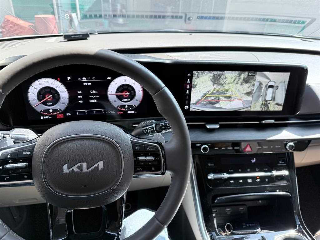 Kia Carnival — photo 18