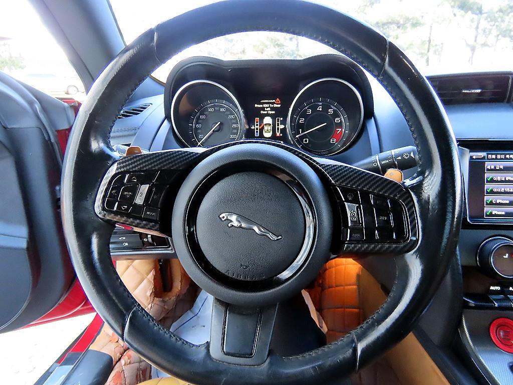 Jaguar F-TYPE — photo 12