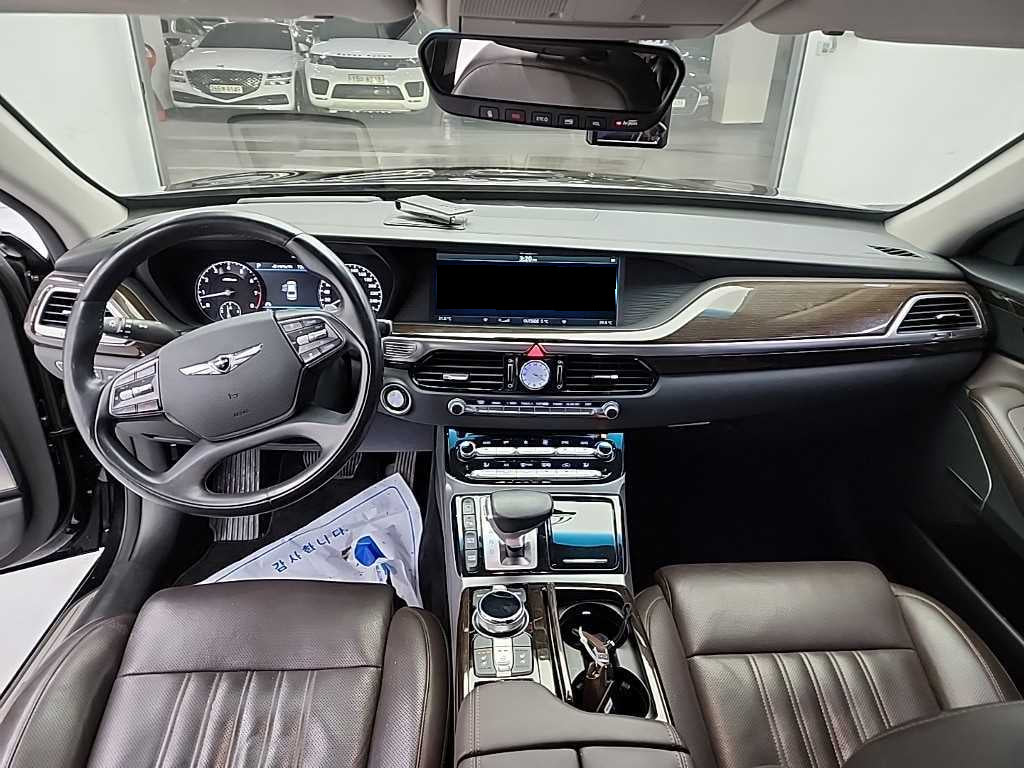Genesis EQ900 — photo 07