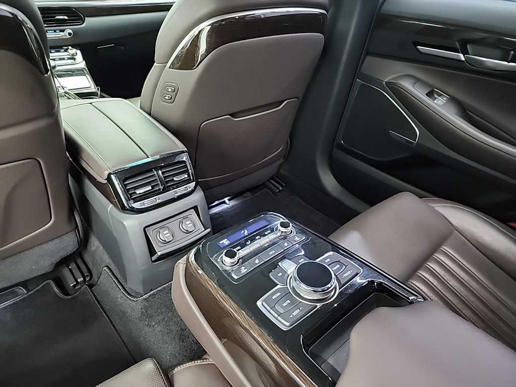 Genesis EQ900 — photo 13