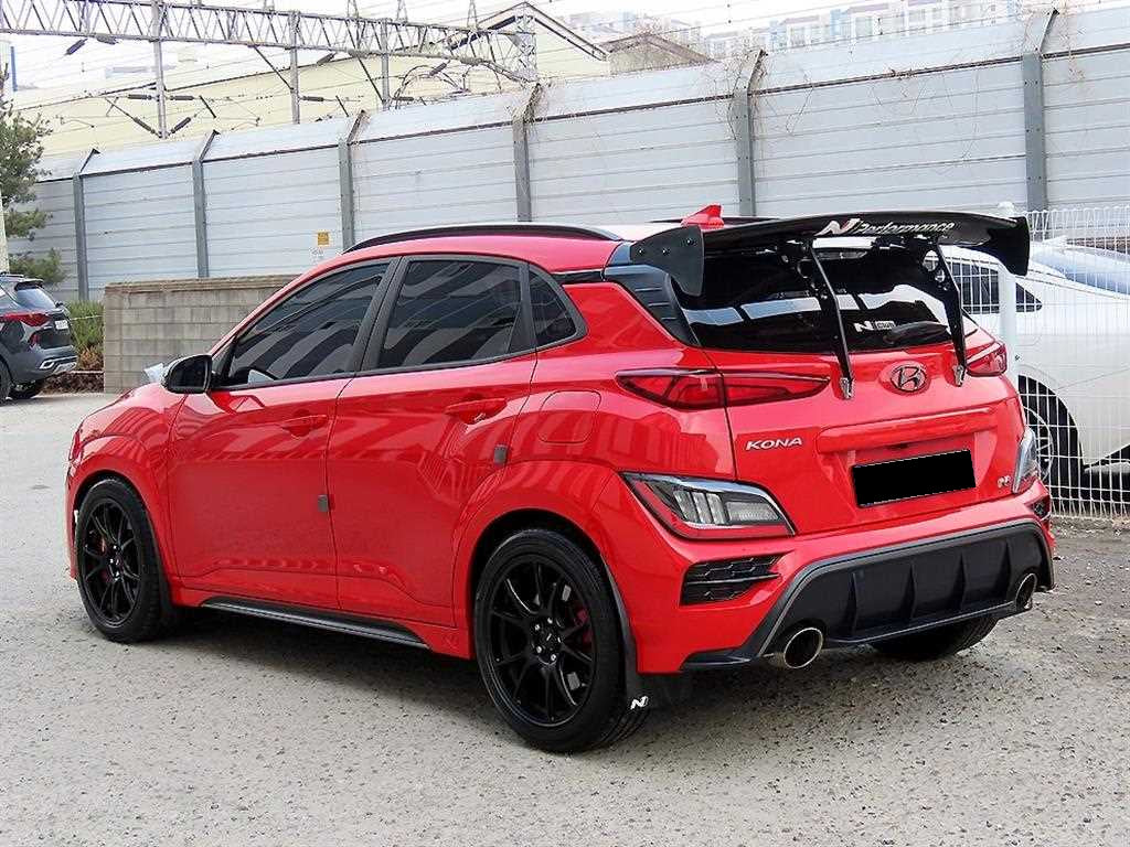 Hyundai Kona — photo 03