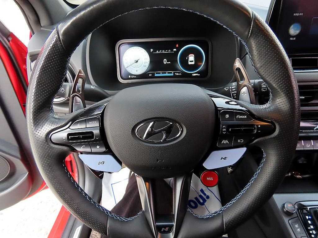 Hyundai Kona — photo 08