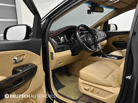 Kia Carnival — photo 11