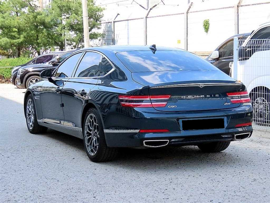 Genesis G80 — photo 03