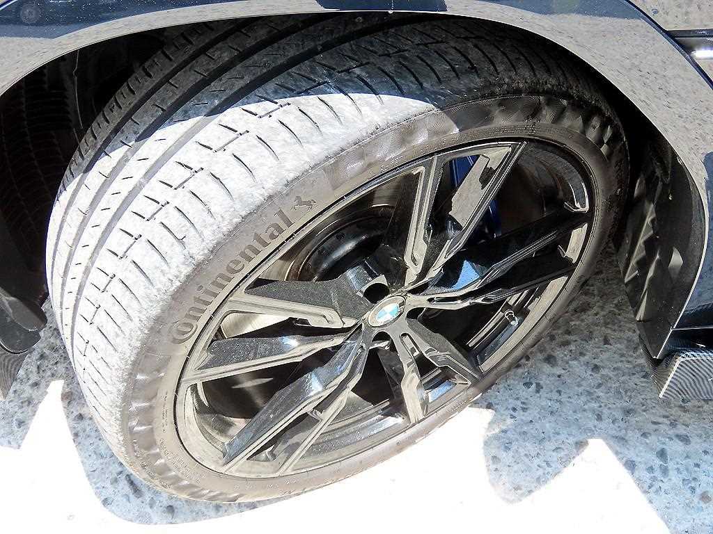 BMW X6 — photo 20