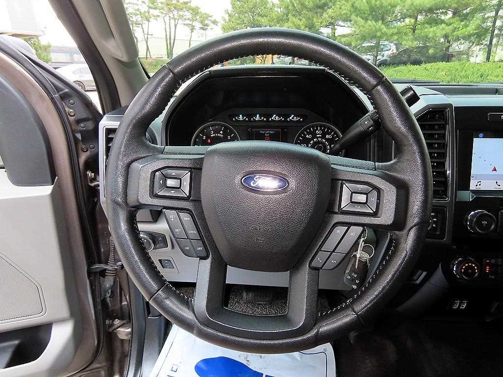 Ford F150 — photo 08