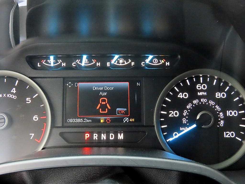 Ford F150 — photo 09
