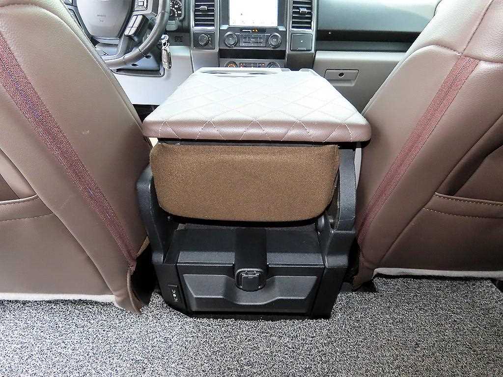 Ford F150 — photo 17