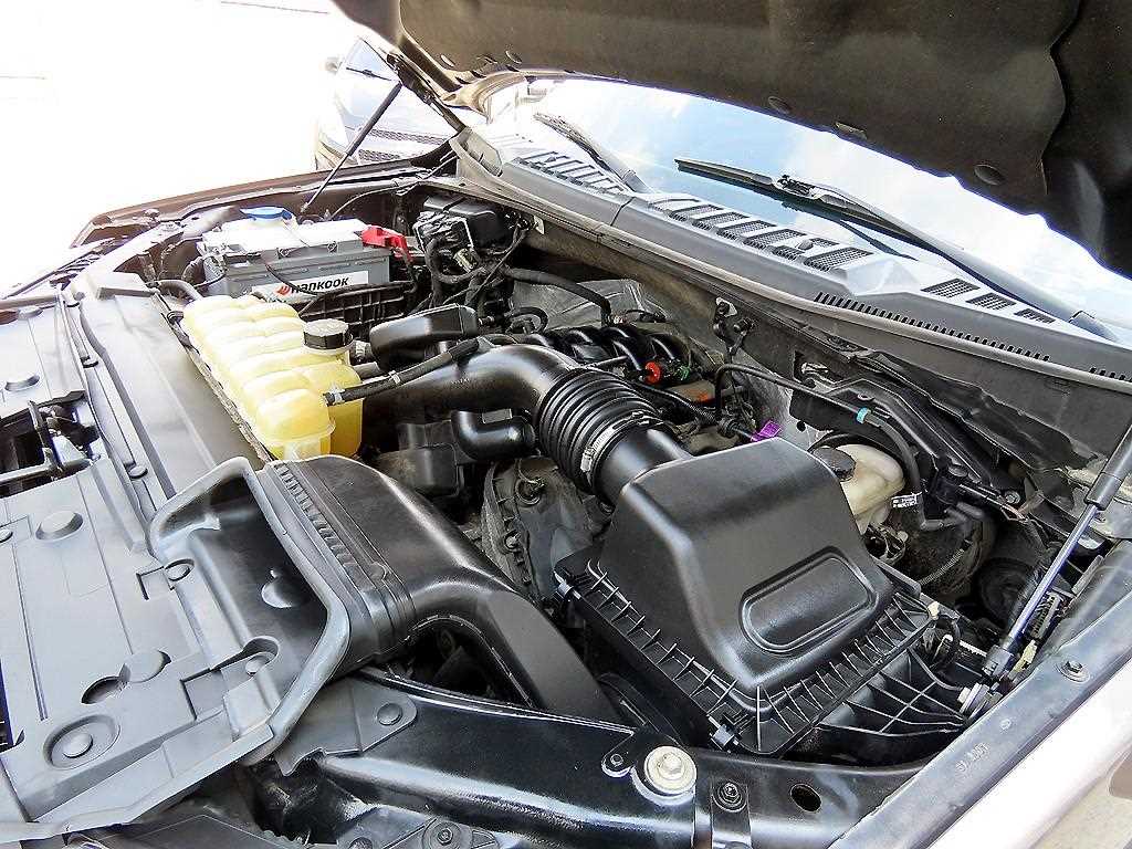 Ford F150 — photo 19