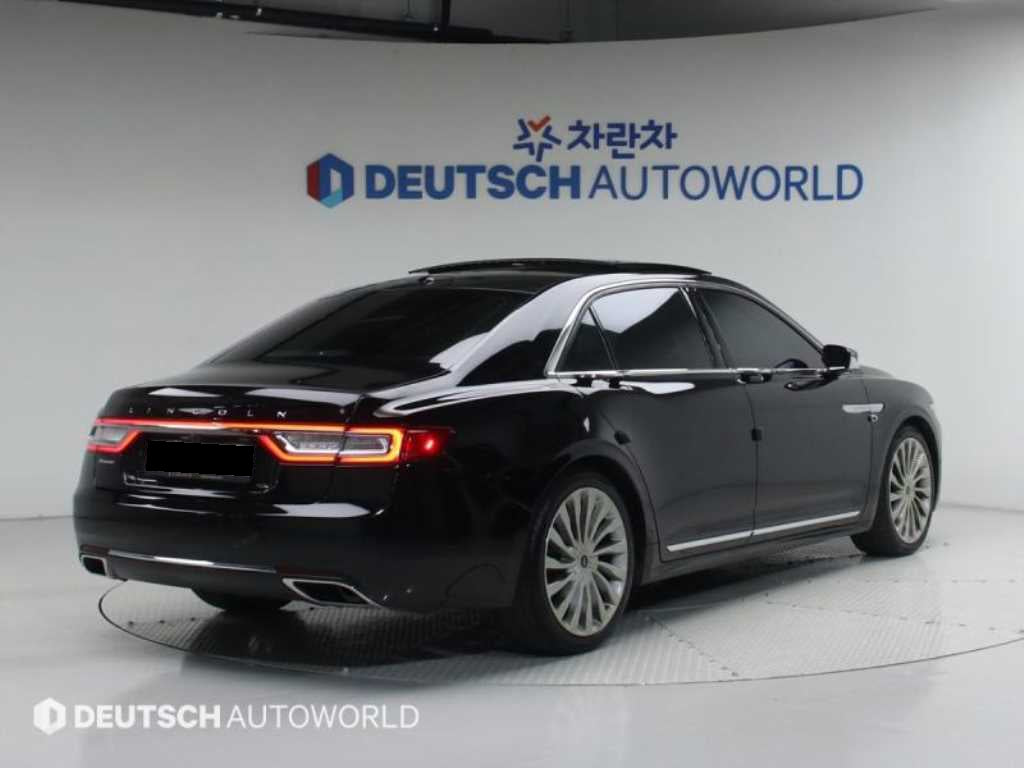 Lincoln Continental — photo 02