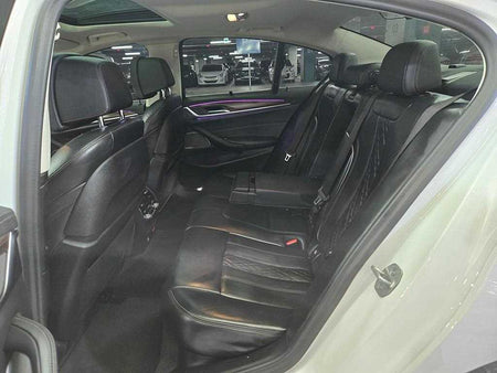 BMW 5-Series — photo 07