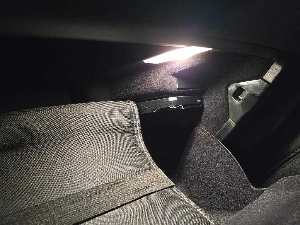 BMW 5-Series — photo 16