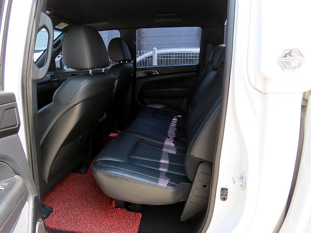 KGM Rexton — photo 06