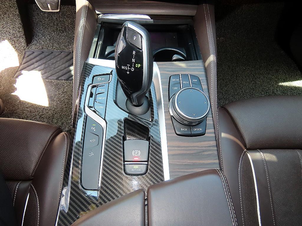 BMW Gran Turismo — photo 12