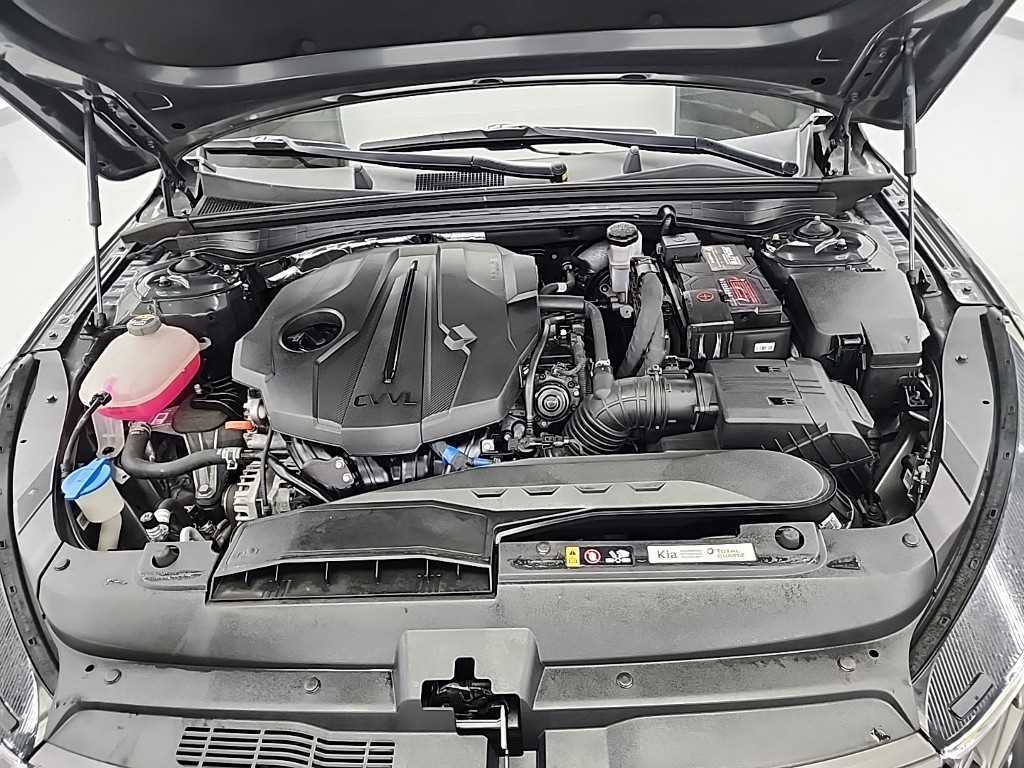Kia K5 — photo 05