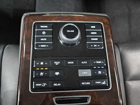 Hyundai Equus — photo 14