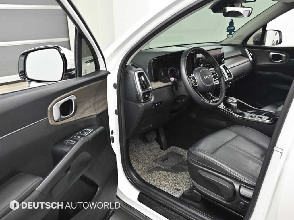 Kia Sorento — photo 11