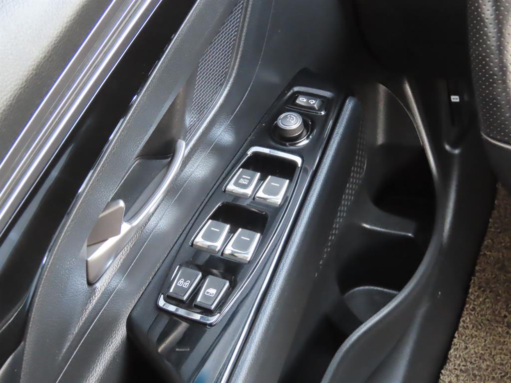 KGM KORANDO — photo 14